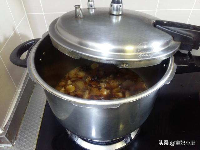 炖牛肉放什么调料？