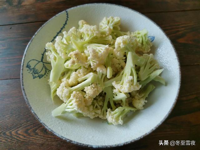 花菜怎么炒好吃？