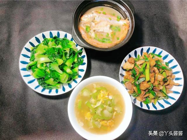 夏天晚上吃什么菜？