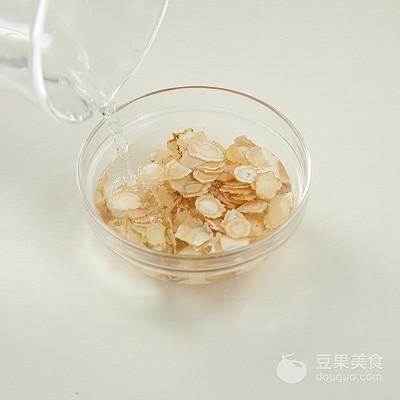 鸡汤放什么参，石斛花旗参炖鸡汤的做法