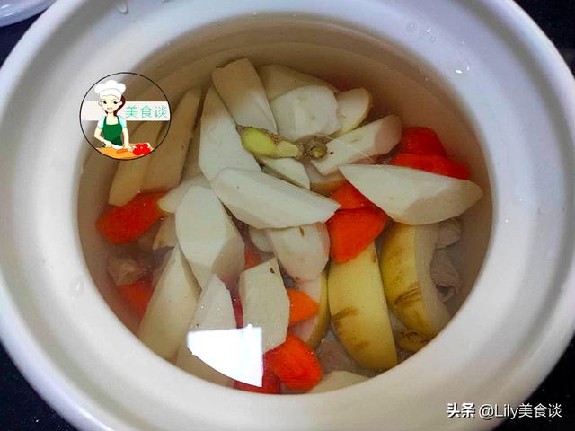 秋天瘦肉煲什么汤好，秋天瘦肉煲什么汤好喝