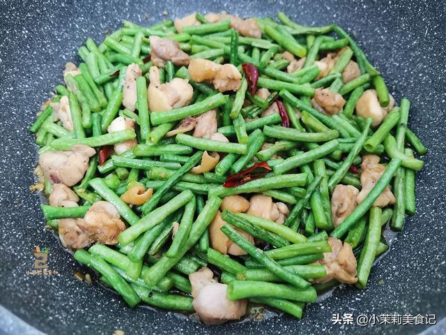 鸡肉配什么菜炒，鸡肉配什么菜炒好吃