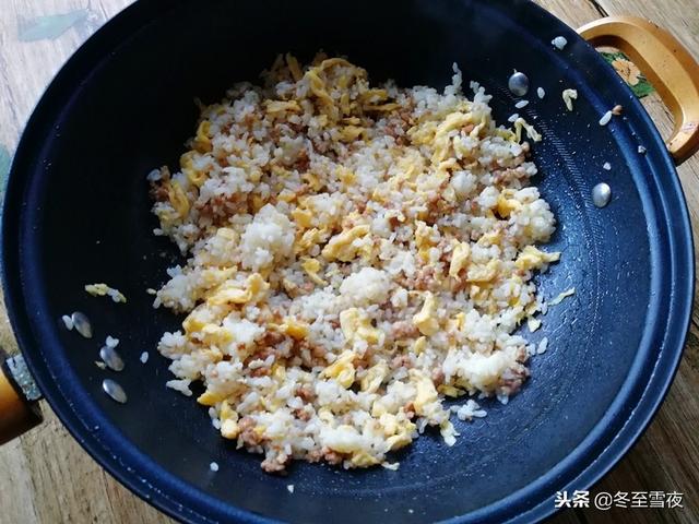 什么早餐过夜，隔夜米饭炒蛋炒饭