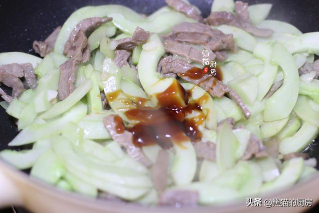 牛肉炒什么好，爆炒牛肉配什么菜