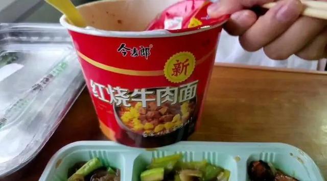 卖盒饭一般炒什么菜，炒盒饭出什么菜比较好