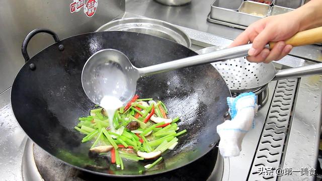 芹菜炒什么好，芹菜能炒香菇吗