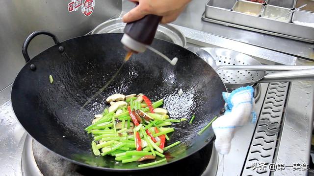 芹菜炒什么好，芹菜能炒香菇吗