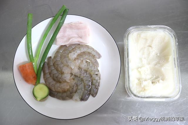 虾饺皮不粘手为什么，水晶虾饺馅的做法窍门