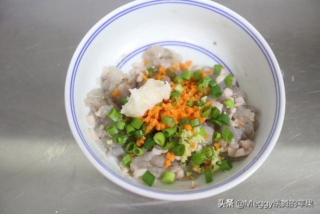 虾饺皮不粘手为什么，水晶虾饺馅的做法窍门