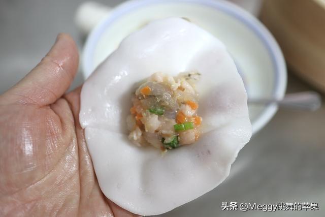 虾饺皮不粘手为什么，水晶虾饺馅的做法窍门