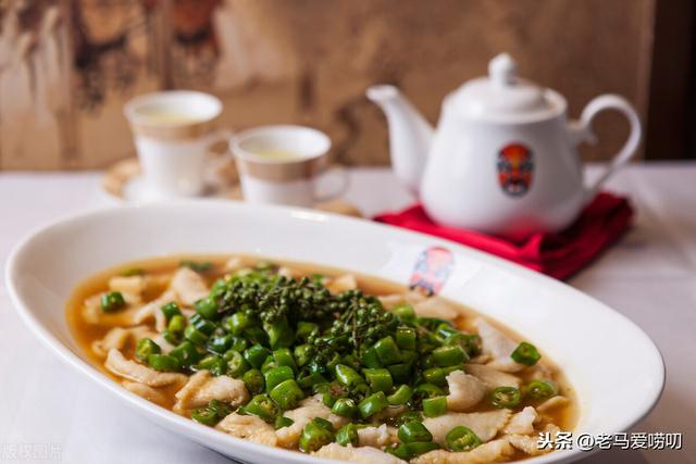 鸡汤用的什么东西给鸡肉丝一样，鸡汤用鸡腿肉可以吗