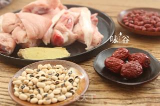 牛蹄用什么材料煲汤，花生增加胆固醇