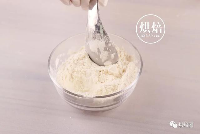 乳酪蛋糕为什么有蛋腥特重，蛋糕蛋腥味重是为什么