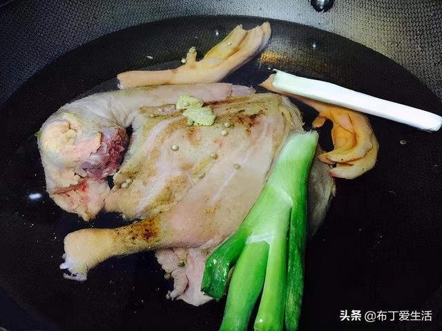 鹅肉和什么炖好吃，鹅肉和什么炖好吃又有营养