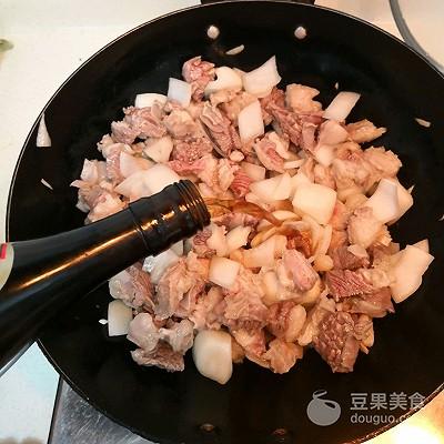 咖喱牛肉用什么牛肉，咖喱牛腩简单做法