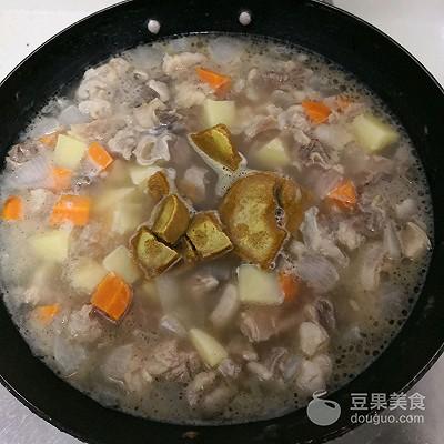 咖喱牛肉用什么牛肉，咖喱牛腩简单做法