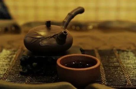 吸收功能不好喝什么茶，白毫银针压成饼和散茶的区别