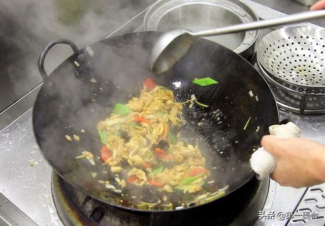 肉和鸡蛋能做什么菜，鸡胸肉和什么炒着好吃