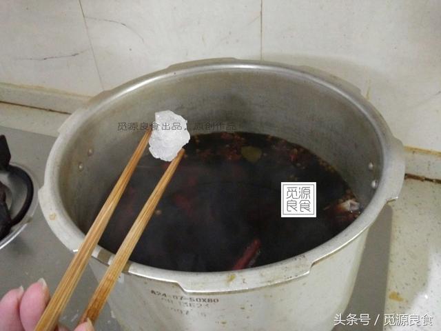 鸭锁骨是鸭子什么部位，鸭锁骨是鸭子的哪个部位