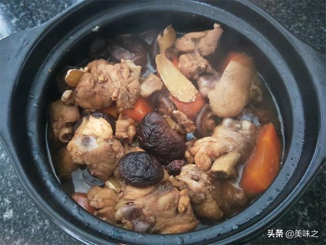 炖肉馆都炖什么菜，炖肉里面可以炖些什么菜