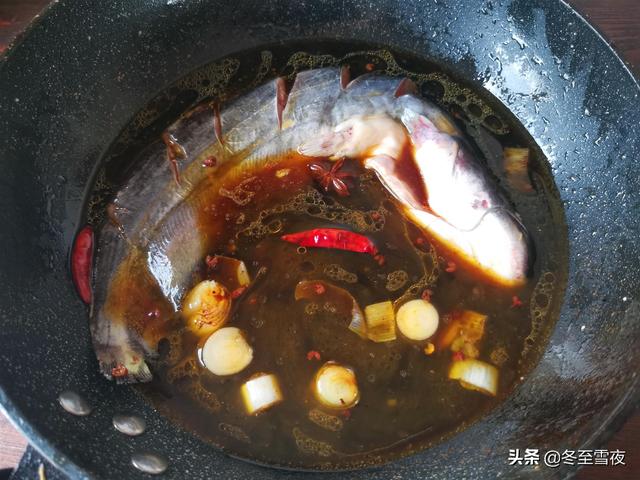 鲶鱼用什么大料炖，炖鲶鱼需要放什么调料