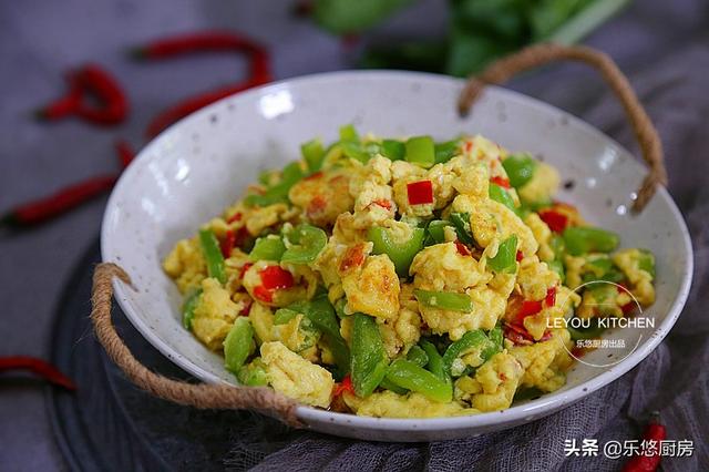 鸡蛋做什么家常菜，用鸡蛋做简易早餐