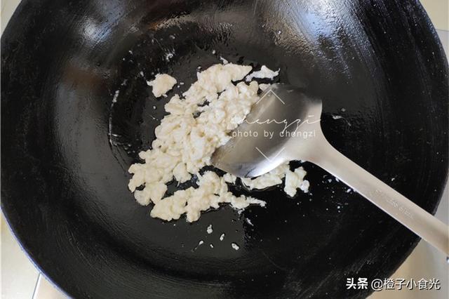 光用鸡蛋作饭能做什么，用鸡蛋可以做什么饭