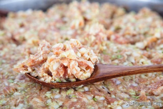 春节吃什么饺子，除夕吃饺子的寓意简洁